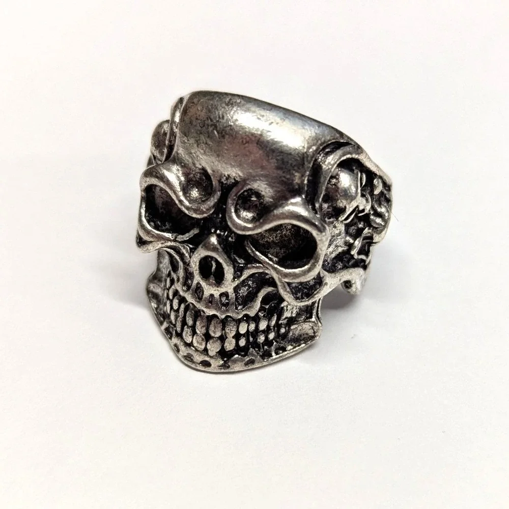 Vintage New Skull Ring Unisex Big Mens Plus Size 11 SilverTone Gothic‎ Biker